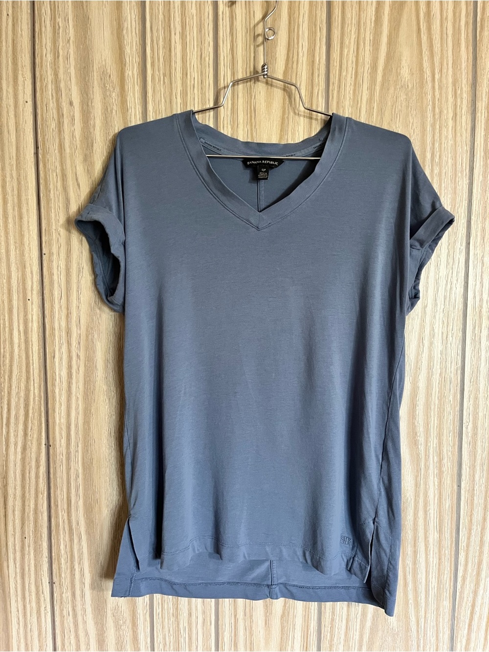 Banana Republic Blue Slate V-Neck Modal Blend Tee Shirt Rolled Sleeve S/P